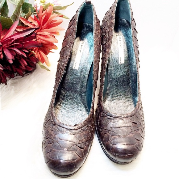 SHY Snakeskin Pumps Shoes(Made In Italy)NWOT - Picture 2 of 5